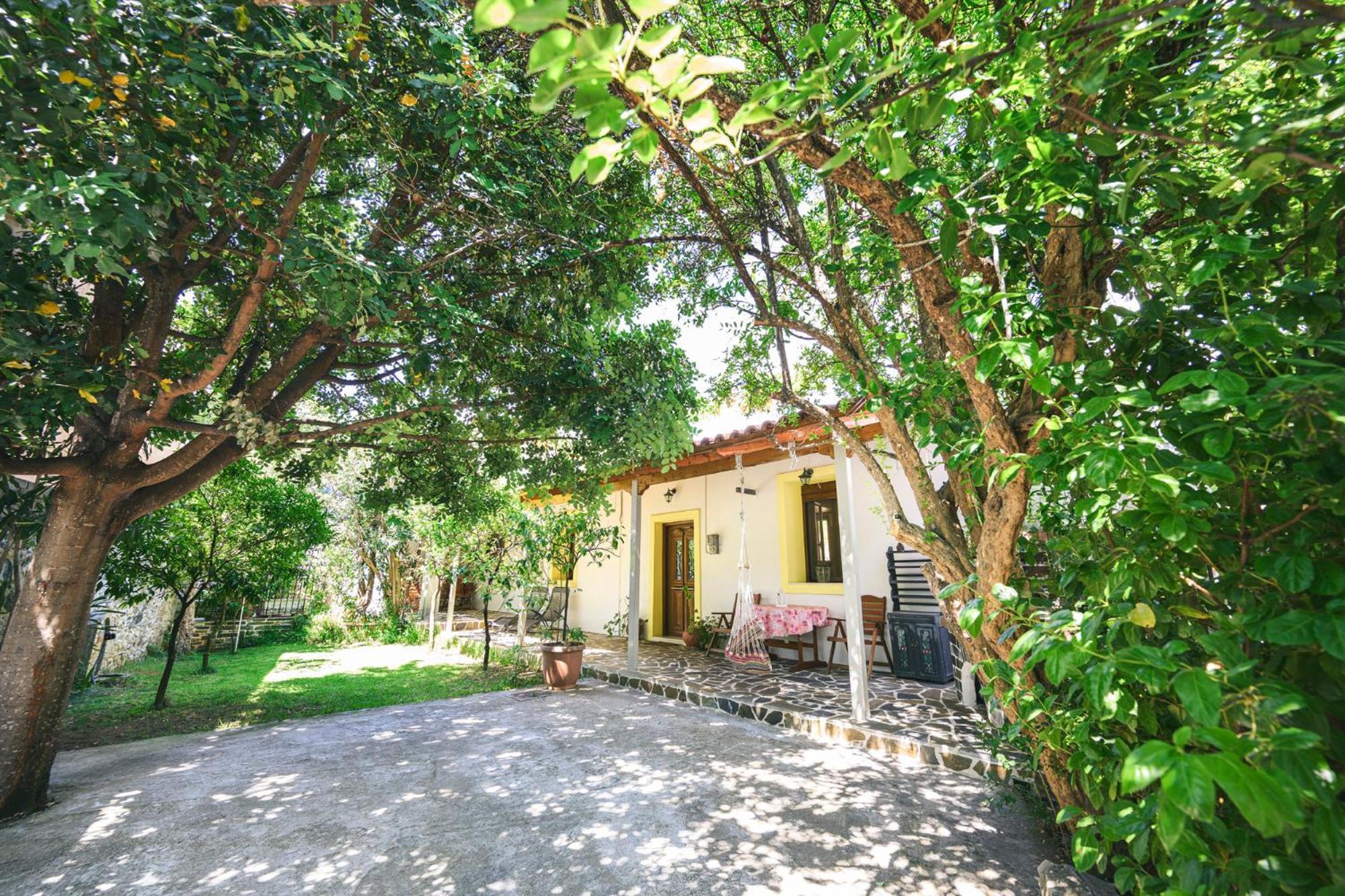 Small Villa Gerani Agios Vlasios  Luaran gambar